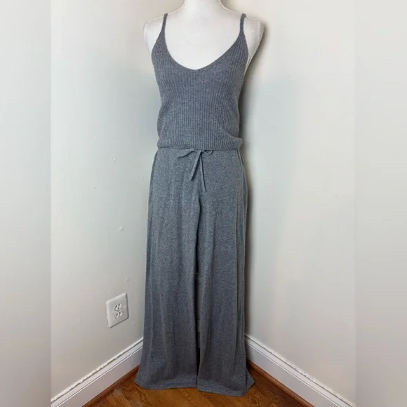Rumored Wide Leg Knit Pants Two Piece Lounge Set In Charcoal Medium Size NWT - Picture 4 of 12